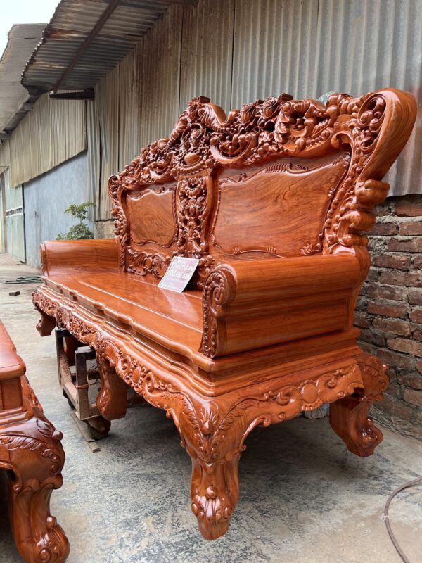 Bộ bàn ghế Hoàng Gia Louis chân 14 siêu nhiều vân gỗ