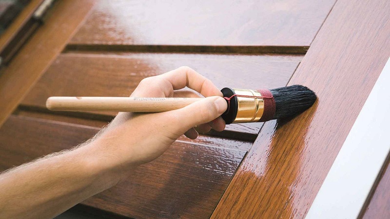 cách làm hết mùi sơn gỗ